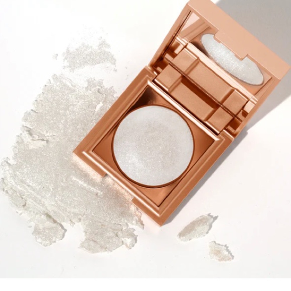 NEW•Stila Heaven’s Dew Highlighter in Silverlake